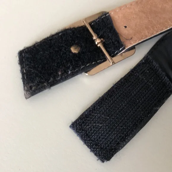 Comfort Brand Black Sandals Sz. 8W. Open toe, Closed heel, Ankle Strap, Wedge - Picture 5 of 8